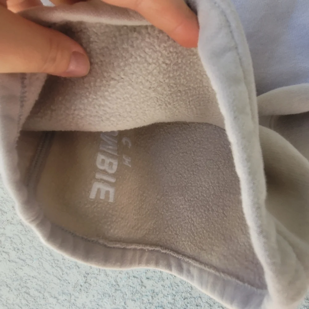 Abercrombie & Fitch Gray Soft Fleece Shorts - Picture 5 of 8